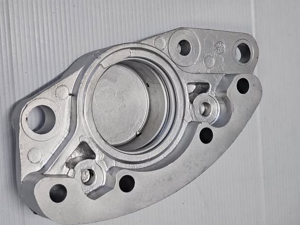 Polerat lagerhus i aluminium